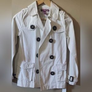 NWOT Girls L white jacket